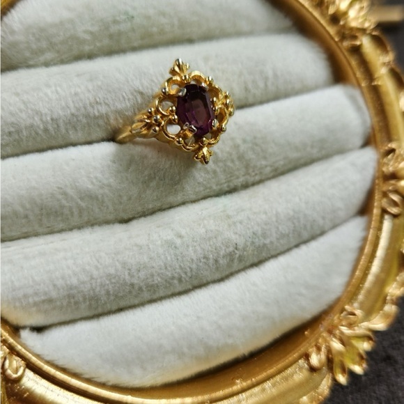 Avon ring (size 8 adjustable) - Picture 3 of 4